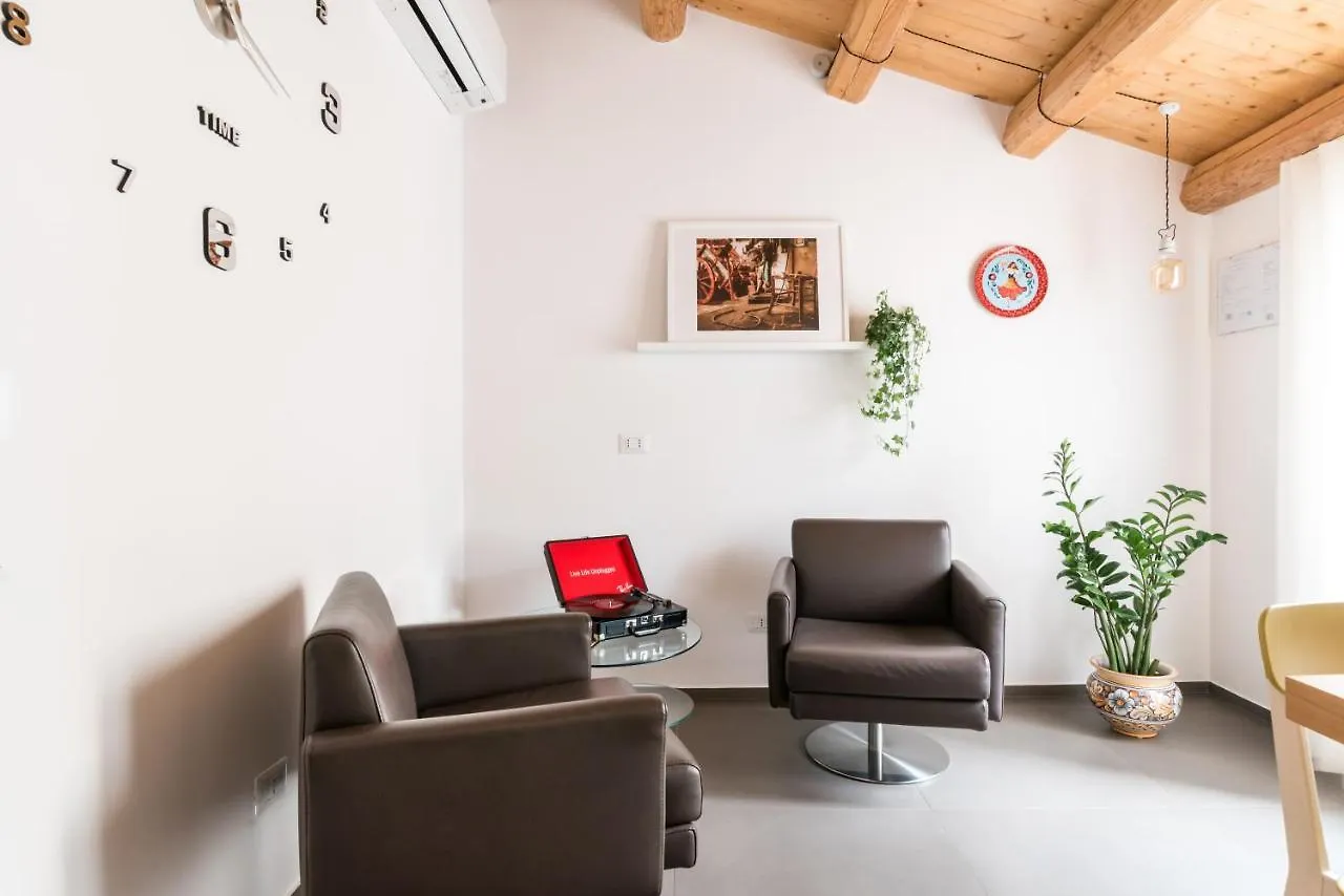 Aura - Guest House Iblea Ragusa